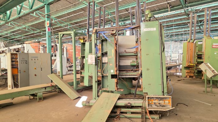 PLANT & MACHINERY OF FURNITURE MANUFACTURER - Auction Catalogue