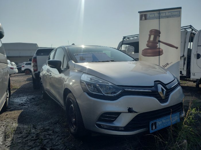 2019 RENAULT CLIO IV 900T AUTHENTIQUE (ODO : NIL)