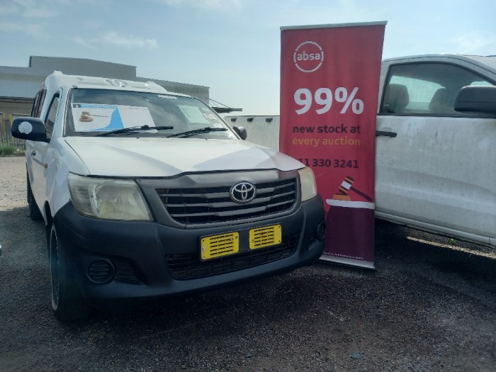 2014 TOYOTA HILUX 2.5 D-4D S PU SC (ODO : NIL)